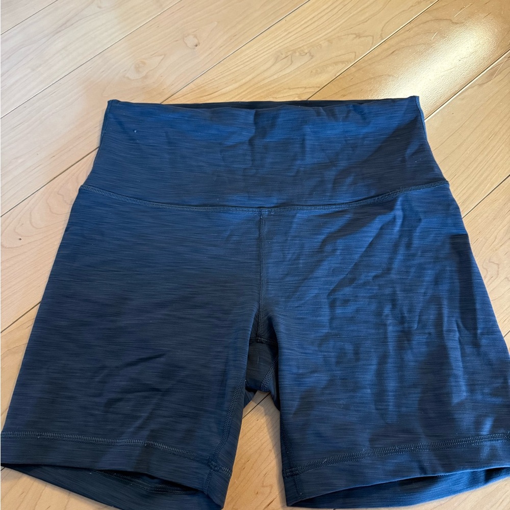 Lululemon Athletica 6” Wunder Train Shorts